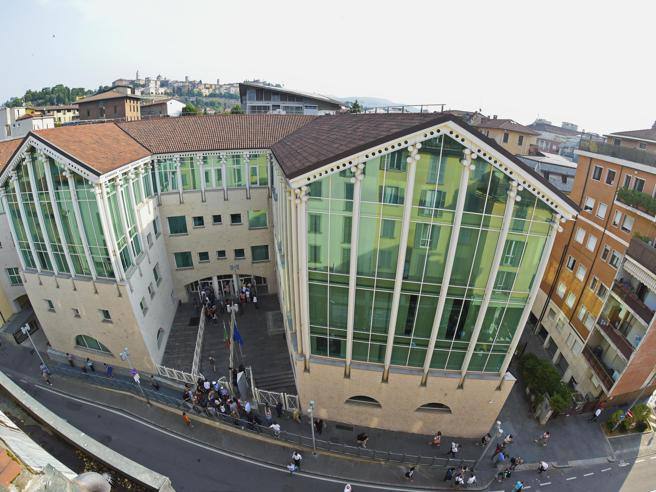Tribunale_di_Bergamo_2 Tribunale_di_Bergamo_2